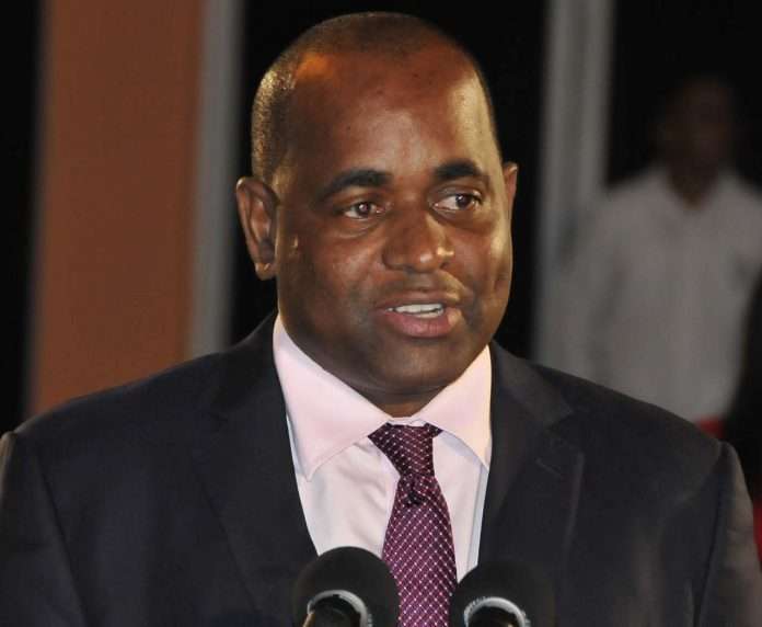Roosevelt-Skerrit-dominica-PM-696x572